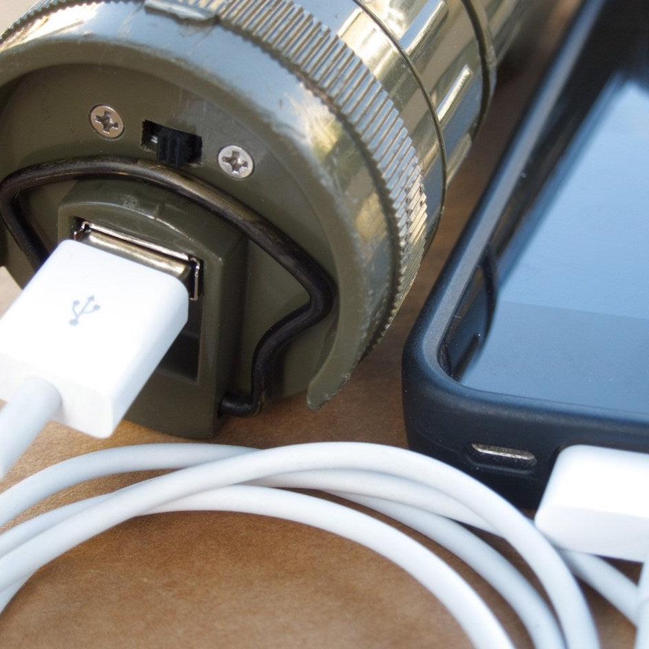 iPhone-Charging USGI Flashlight